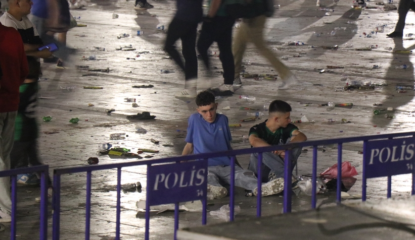 golle-umutlanmistik-taraftar-meydanda-yikildivwnkbetrst
