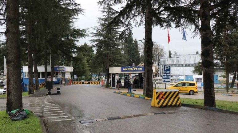 goodyear-fabrikasi-nda-yangin-alarmiszvpve1met