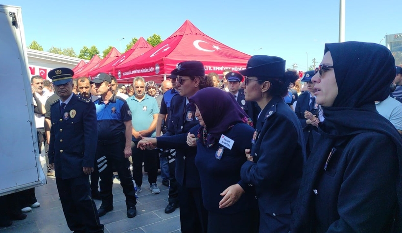 Göreve giderken kaza yapan polis memuru şehit oldu