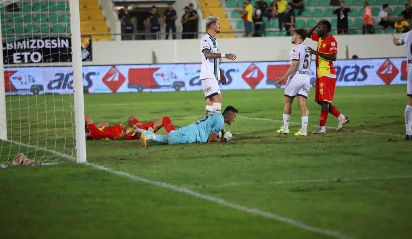 Göztepe: 0 - Sakaryaspor: 1
