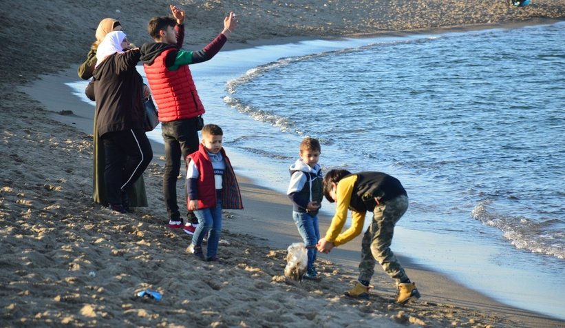 Güneşi gören sahile akın etti