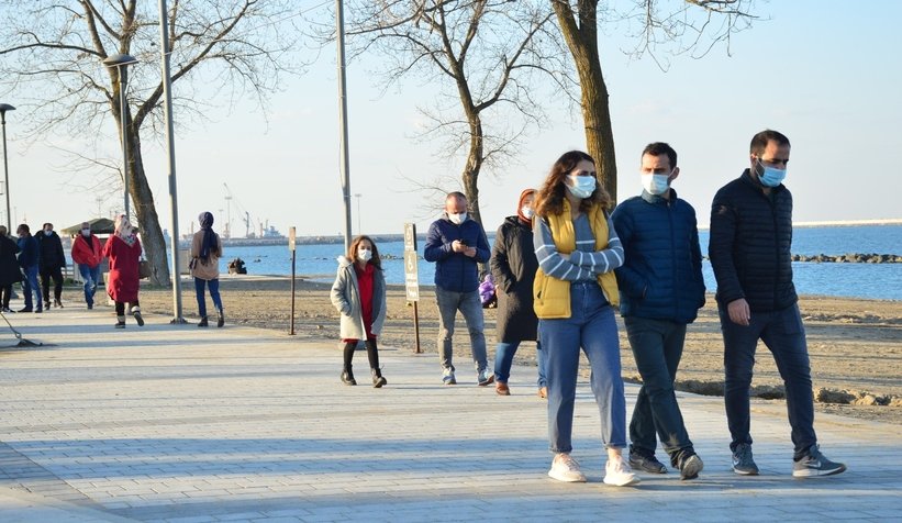 Güneşi gören sahile akın etti