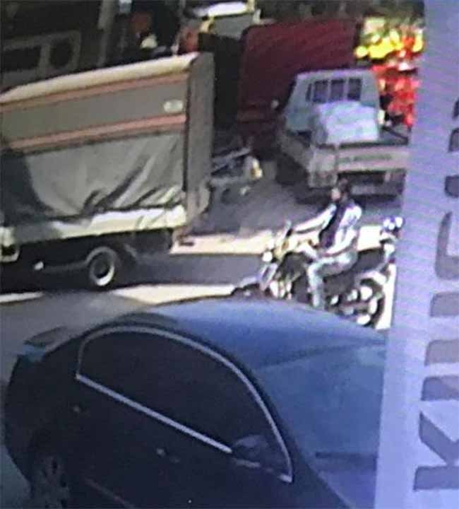 Güpegündüz motosikleti böyle çaldı