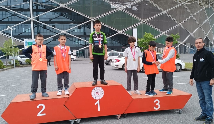 gurur-tablosu-siyonluk-akyazi-nin-evlatlarindan-geldirgvisnexch