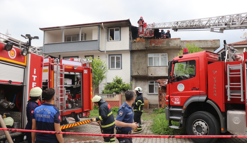 Güvercin kümeslerinde çıkan yangın eve de sıçradı