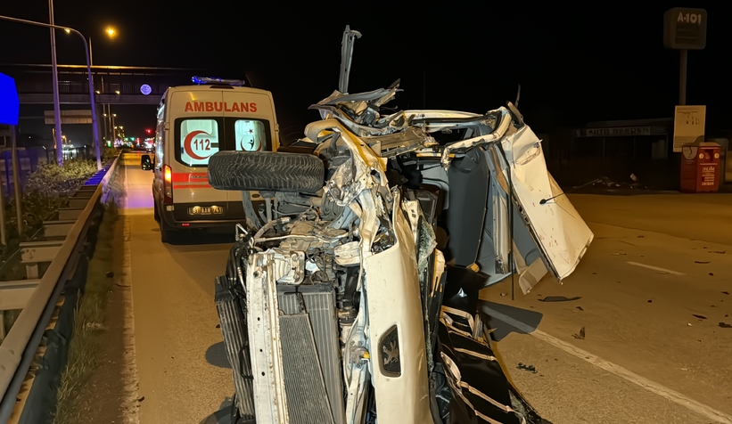 hafif-ticari-arac-tira-carpti-1-olu-1-yaralid0rpywcxov