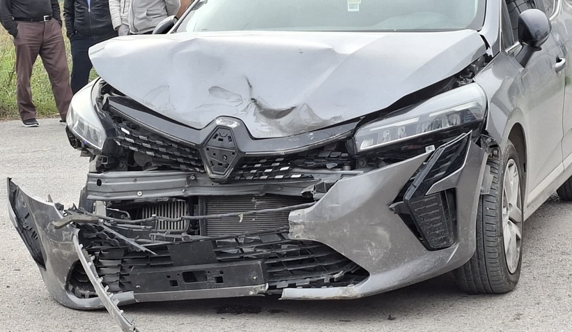 hafif-ticari-ile-otomobil-carpisti-1-yaraliwmpuou8wyw