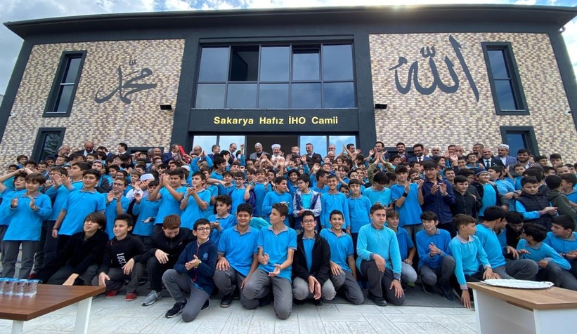 Hafızlık Proje Okulu ve Uygulama Camii açıldı