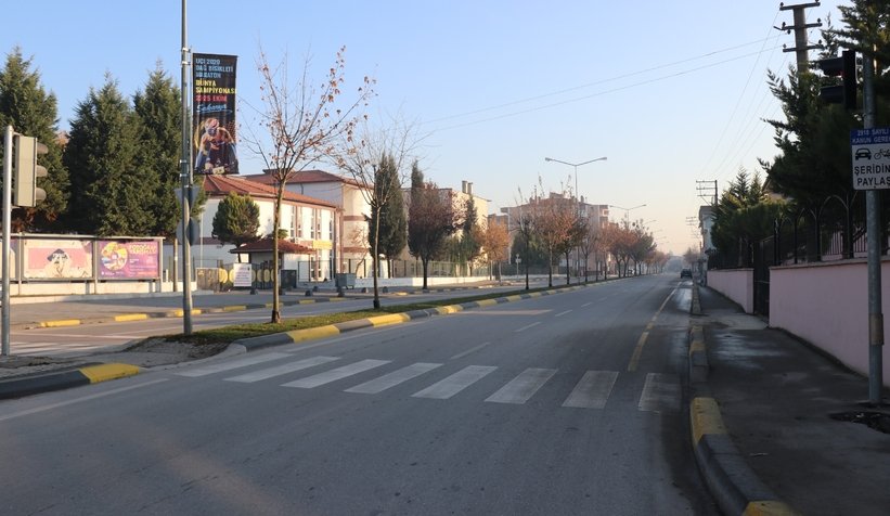 Hafta sonu yasağın ilk gününde polis denetimde