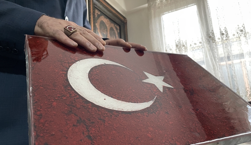 hain-darbe-girisiminde-sehit-dusenlerin-topragi-bu-tabloda-korunacakrephrwd3yn