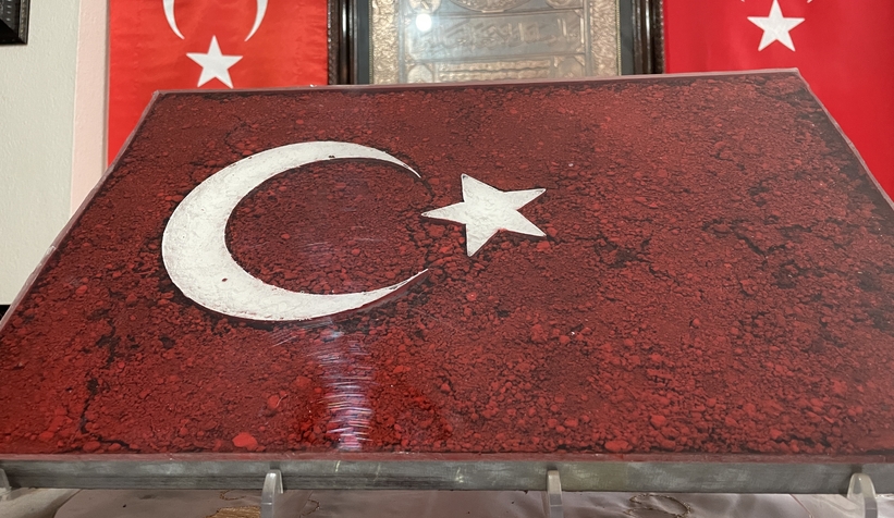 hain-darbe-girisiminde-sehit-dusenlerin-topragi-bu-tabloda-korunacakrephrwd3yn
