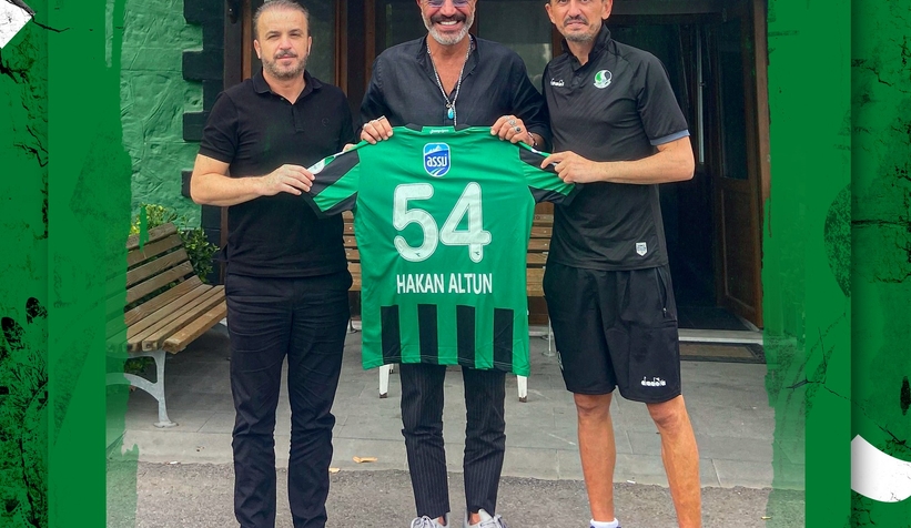 hakan-altun-sakaryaspor-u-ziyaret-ettid1fmwvm1m1