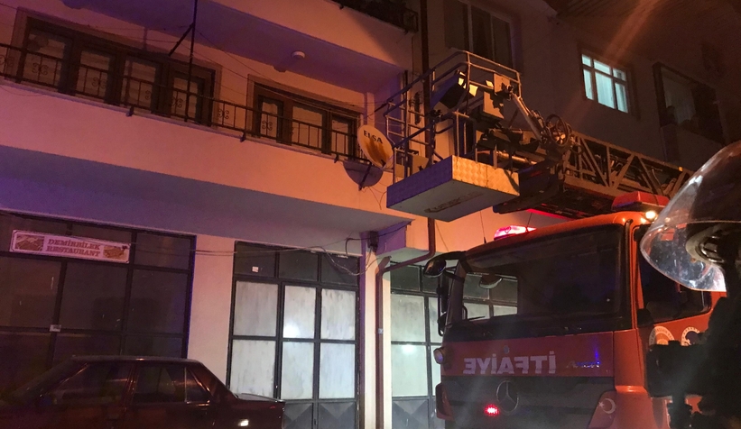 hakkinizi-helal-edin-mesaji-atti-ekipleri-eve-topladiyjbvwkm0ac