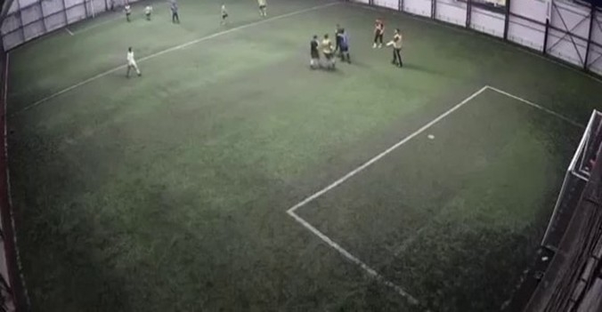 Halı saha boks ringine döndü