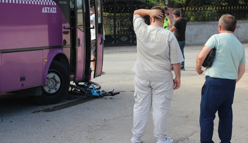 Halk otobüsünün altında kalan çocuktan iyi haber