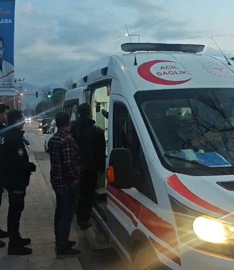 Akyazı’da korku dolu anlar: Hamile kadın kurtarıldı