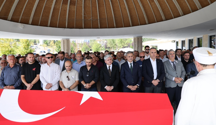 hasan-ciloglu-icin-toren-duzenlendid2rma25icg