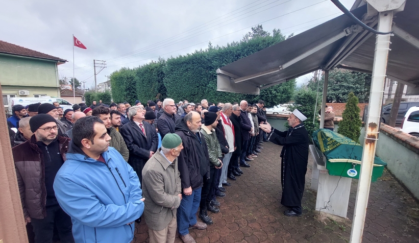 hasan-tahsin-bayraktar-topraga-verildiu1riodqvut