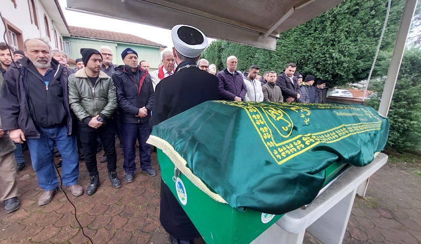hasan-tahsin-bayraktar-topraga-verildiu1riodqvut