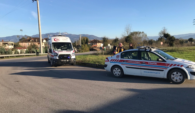Hasta taşıyan ambulans kaz ayaptı
