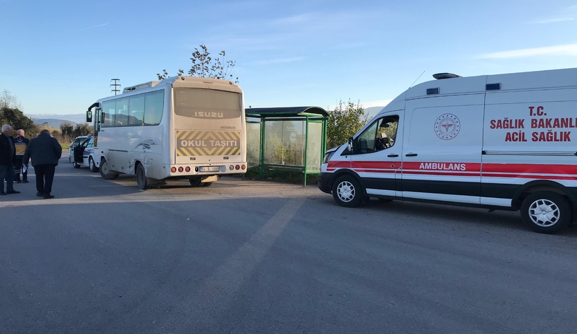 Hasta taşıyan ambulans kaz ayaptı