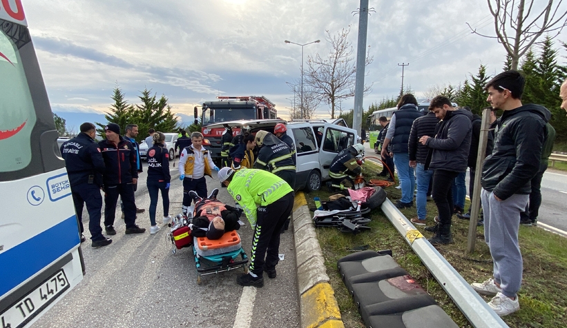 Hastane dönüşünde kaza 1 ölü, 2 yaralı