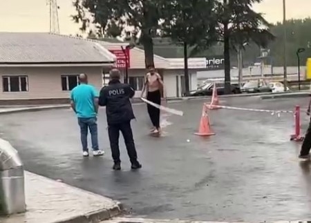 Hastane önünde bir garip olay