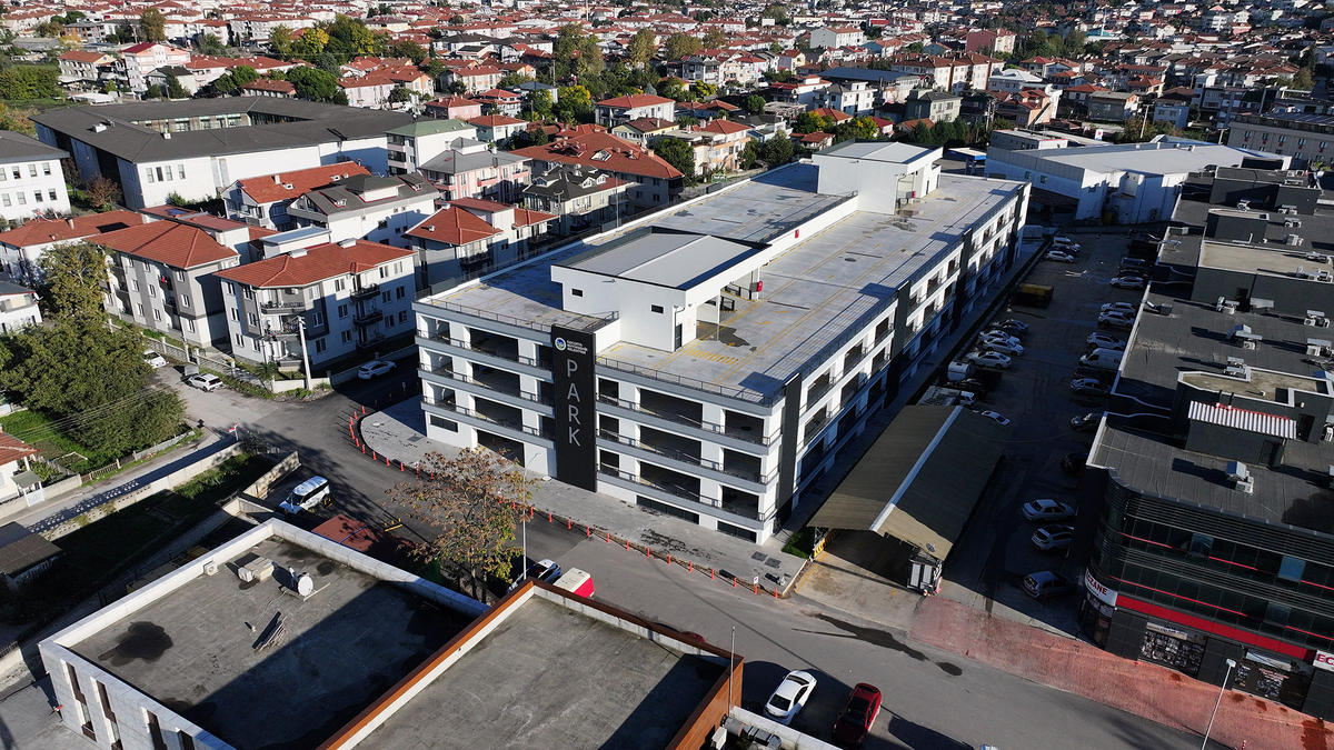 Hastaneler Kampüsü’ndeki kronik soruna Katlı Otopark çözümü