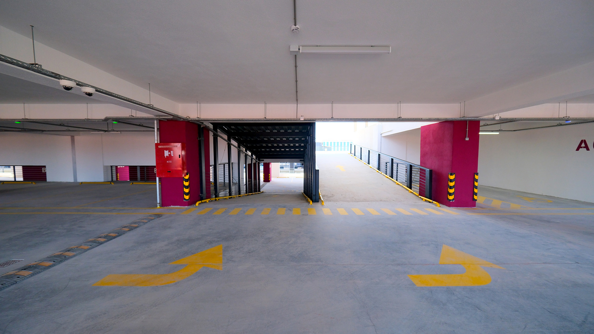 Hastaneler Kampüsü’ndeki kronik soruna Katlı Otopark çözümü