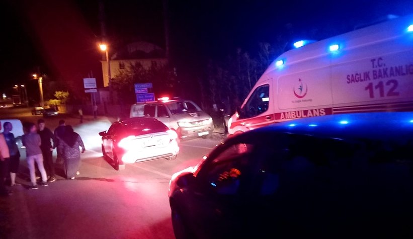 Hatalı sollayıp kaza yaptırdı: 3 yaralı