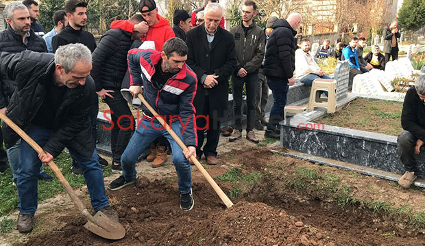 hatun-cubukcu-dualarla-defnedildismp5nwd4wh