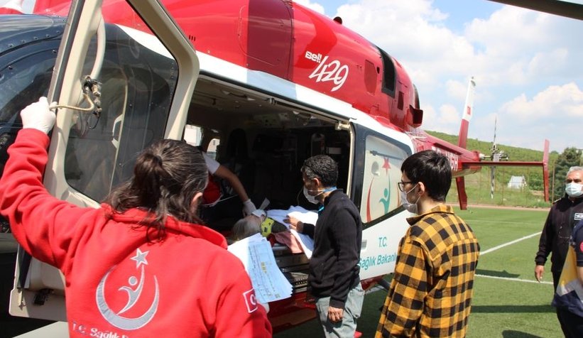 Hava ambulansı kazazede için havalandı
