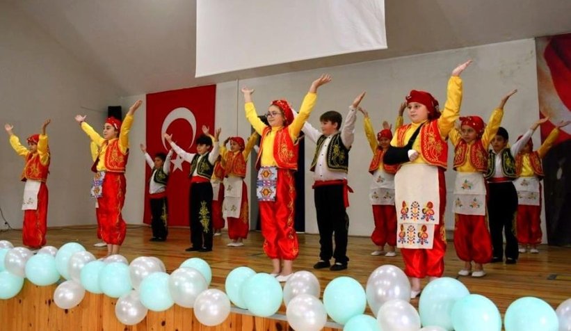 Hayat boyu öğrenme haftası renkli etkinliklerle kutlandı