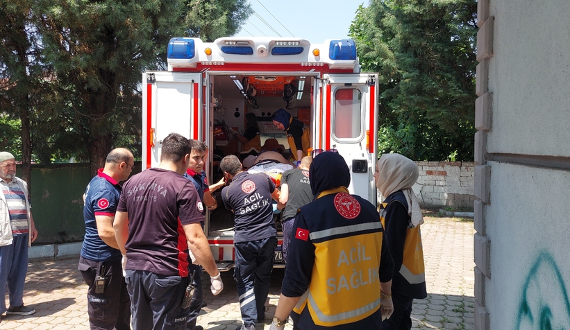 hayata-dondurmek-icin-uzun-sure-kalp-masaji-yaptilaraddfsxzad2