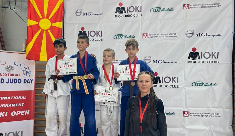 helal-olsun-gencler-karapurcekli-sporcular-makedonya-da-gururumuz-oldubfg1cznrzz