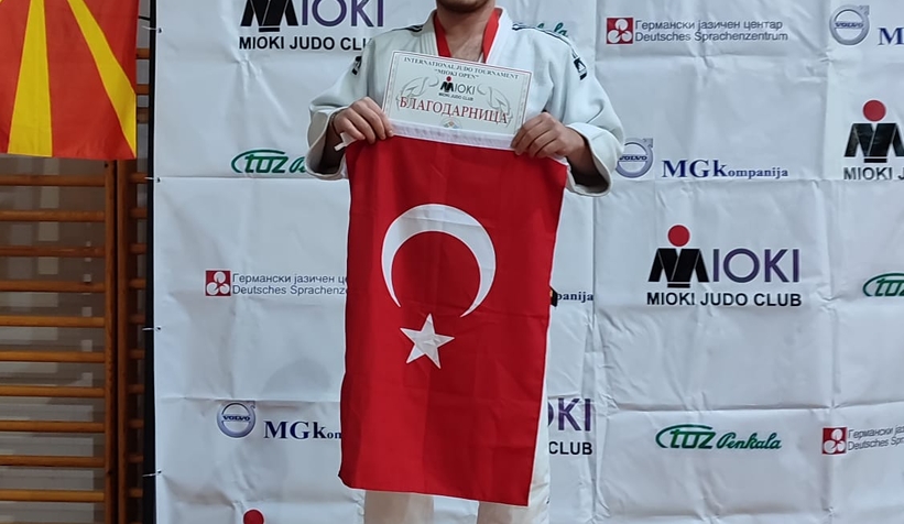 helal-olsun-gencler-karapurcekli-sporcular-makedonya-da-gururumuz-oldubfg1cznrzz