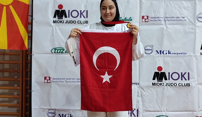 helal-olsun-gencler-karapurcekli-sporcular-makedonya-da-gururumuz-oldubfg1cznrzz