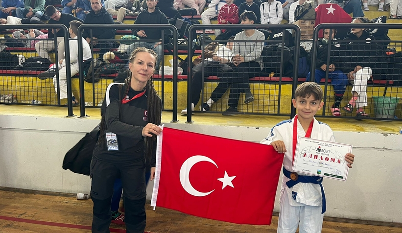 helal-olsun-gencler-karapurcekli-sporcular-makedonya-da-gururumuz-oldubfg1cznrzz