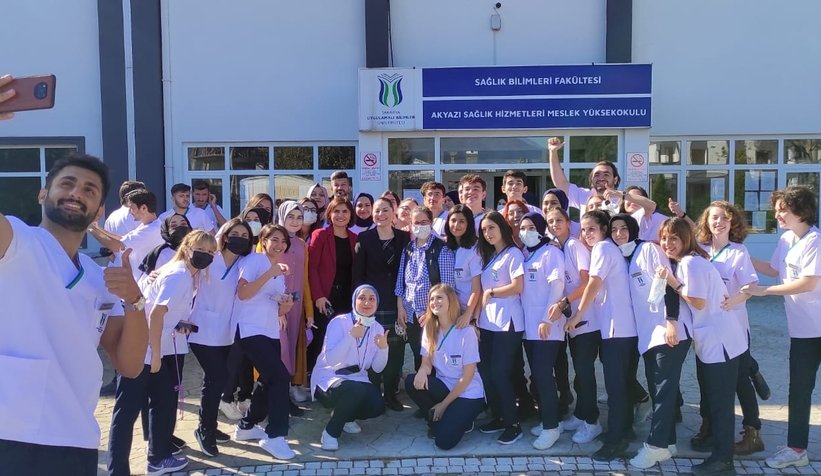 Hemşirelik bölümü öğrencilerinin forma heyecanı