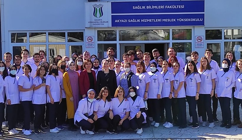 Hemşirelik bölümü öğrencilerinin forma heyecanı