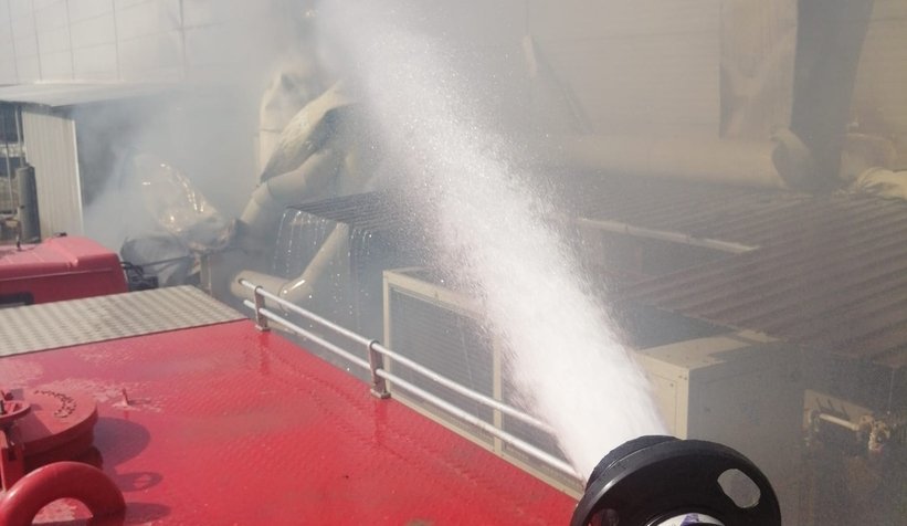 Hendek 2.OSB'de fabrika yandı