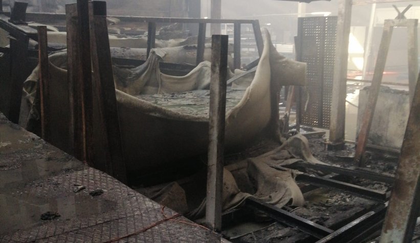 Hendek 2.OSB'de fabrika yandı