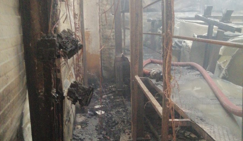 Hendek 2.OSB'de fabrika yandı