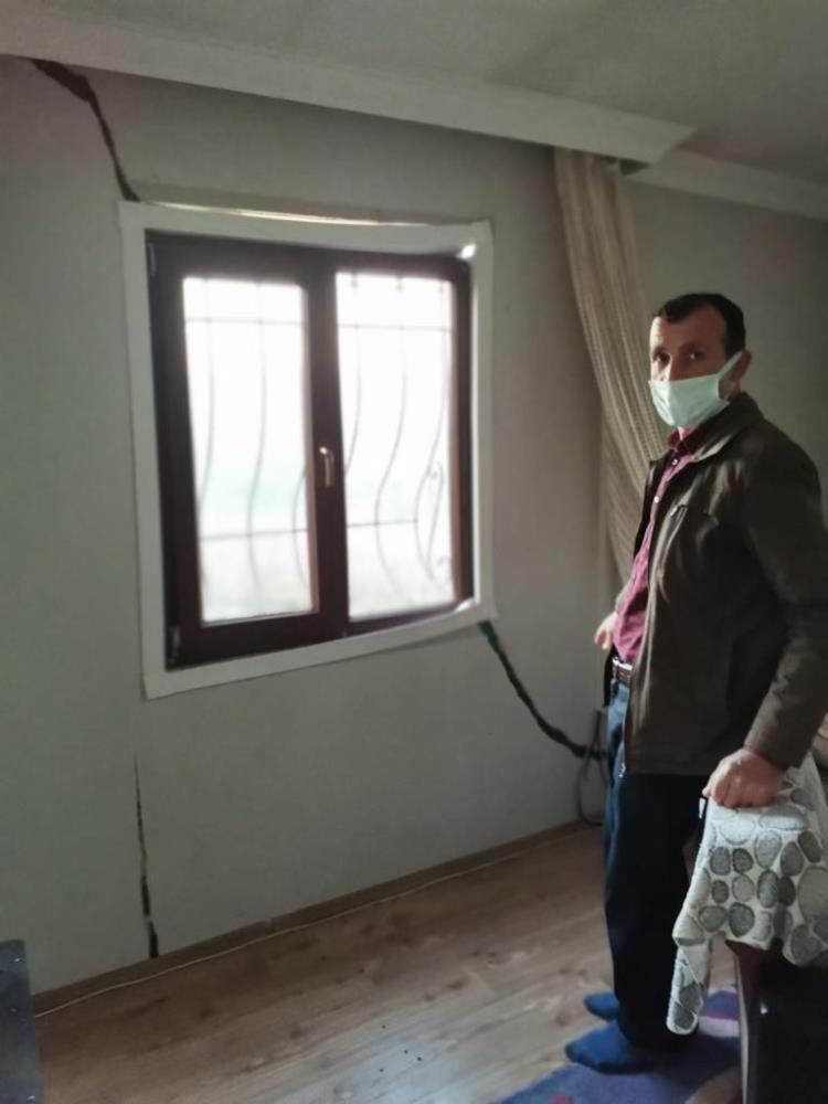 Mahalle diken üstünde