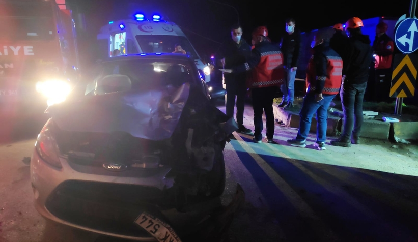 hendek-te-ambulansin-karistigi-buyuk-kazatu42y1jmsw