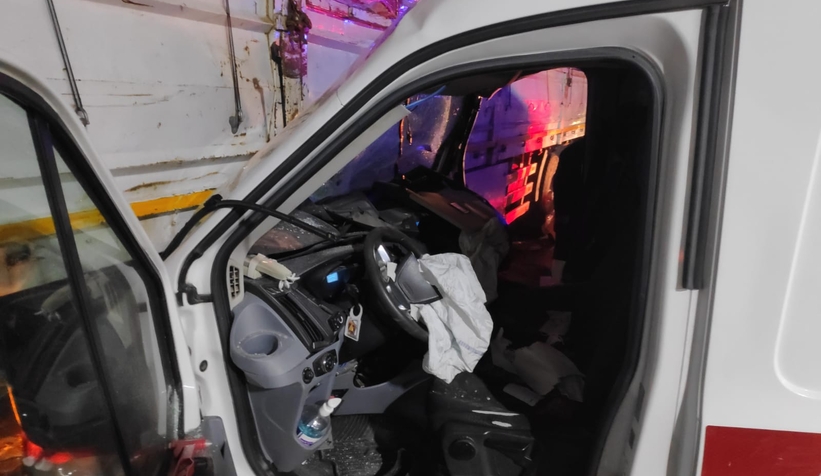 hendek-te-ambulansin-karistigi-buyuk-kazatu42y1jmsw