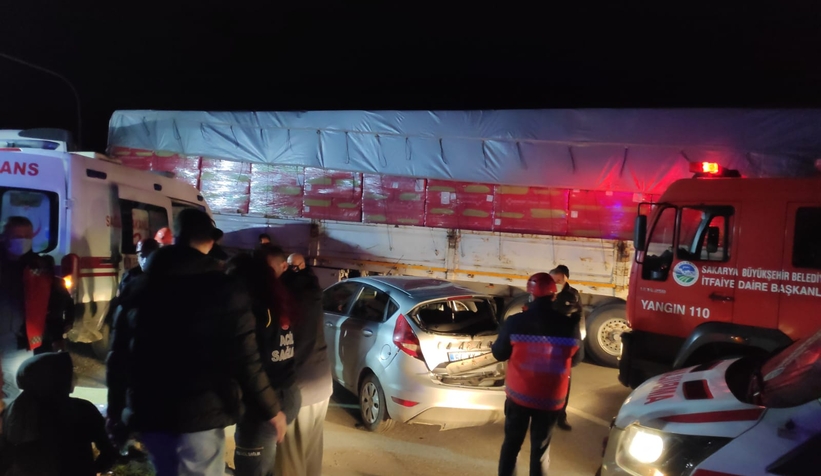 hendek-te-ambulansin-karistigi-buyuk-kazatu42y1jmsw