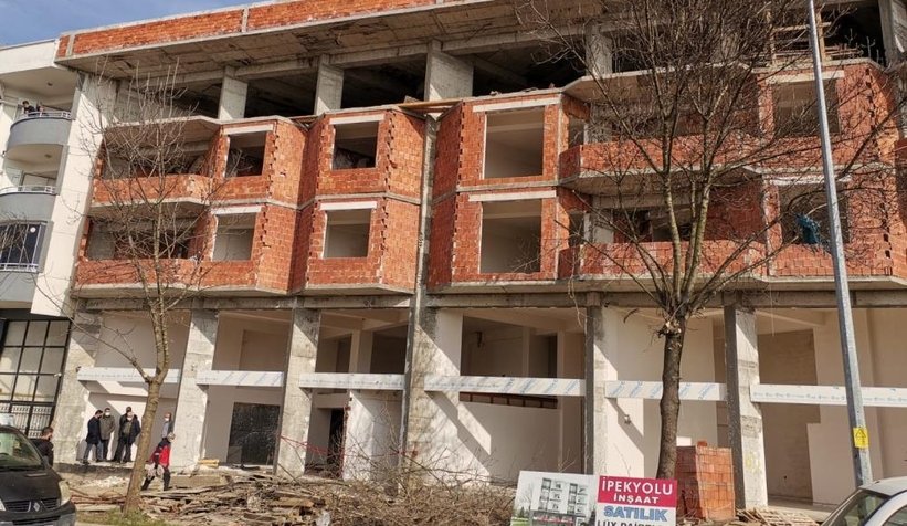 Hendek'te inşaatta feci ölüm