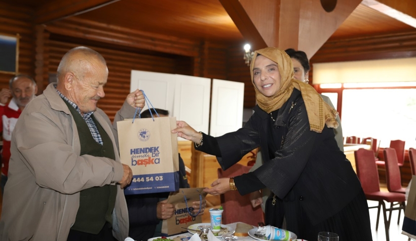 Hendek'te yaşlılar unutulmadı