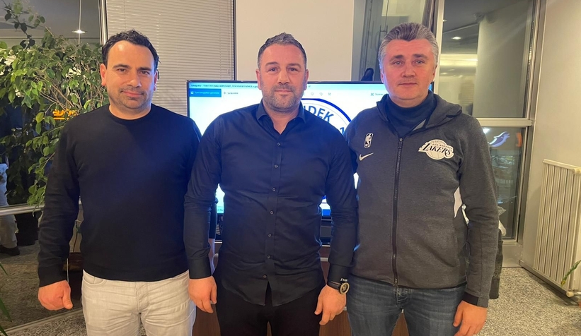hendekspor-takimin-basina-ilhan-var-i-getirdiduzhdvzqbe